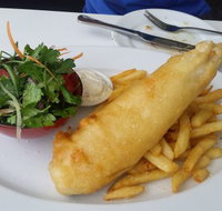 One Up Bar  Bistro - Stays Accommodation