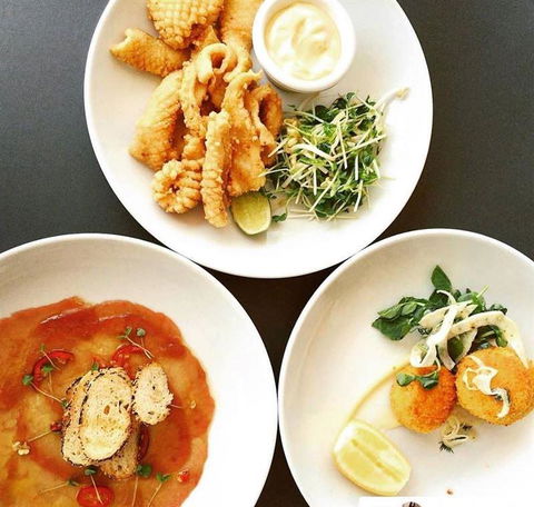 Bolters Grill - Stays Accommodation 17