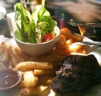 Glasshouse Mountains Tavern - Stayed
