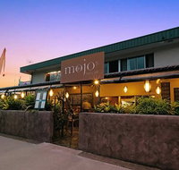 Mojo's Bar  Grill - Stayed