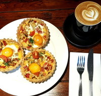 Amici Bakery Cafe - Stayed