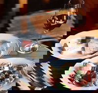 Milton Wine Bar - Stayed