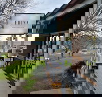 Edina Waterfront Cafe