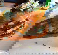 Max's Corner - Stayed