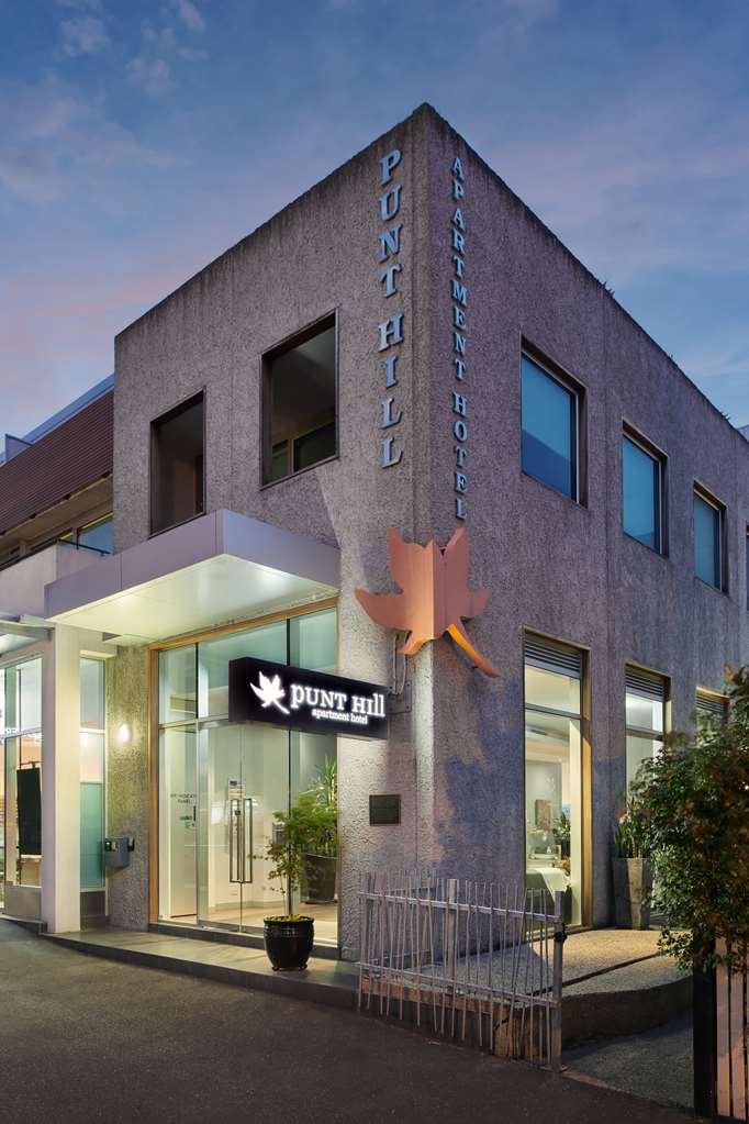 Altona West VIC Stayed