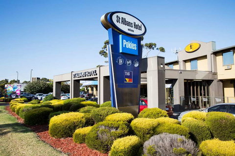 Nightcap at St Albans Hotel - Stayed 0