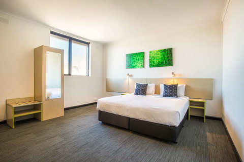 Nightcap at St Albans Hotel - Stayed 6