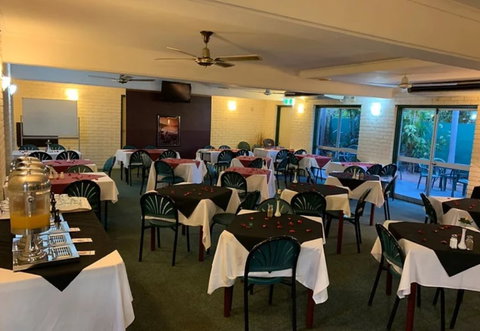 Pine Tree Motel - Stayed 2