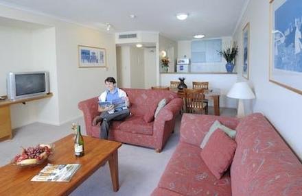 Central Dockside Apartment Hotel - Stayed 4