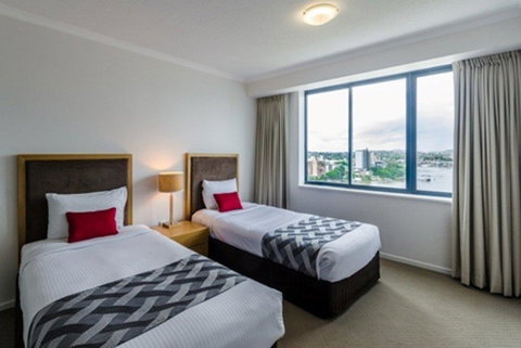 Central Dockside Apartment Hotel - Stayed 7