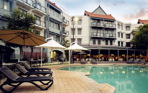 Pagoda Resort & Spa - Stays Accommodation 8