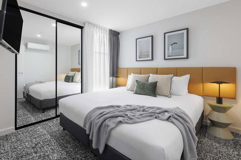 Punthill Essendon North - Stayed 9