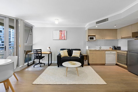 Astra Apartments Chatswood - Stayed 7