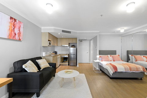 Astra Apartments Chatswood - Stayed 10