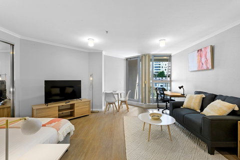 Astra Apartments Chatswood - Stayed 11