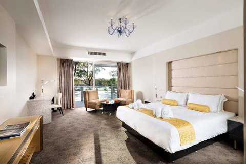Swan River Hotel - Stayed 2