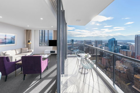 Meriton Suites Pitt Street - Stayed 12