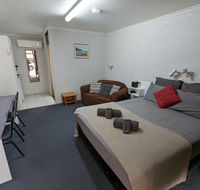 Abajaz Motor Inn - Stays Accommodation