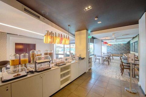 Royal Pacific Hotel - Stayed 1