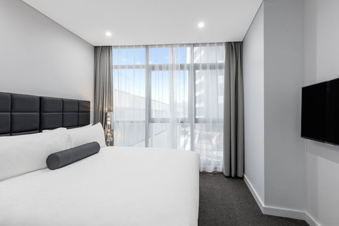 Meriton Suites Church Street, Parramatta - Stayed 13