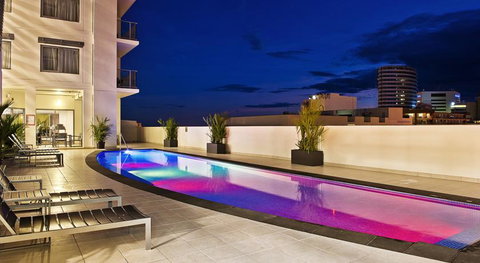 Signatures on Woods - Stayed 3