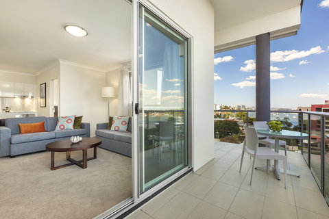 Quest Breakfast Creek - Stays Accommodation 2