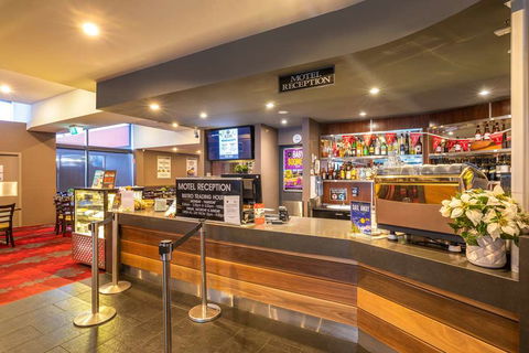 Nightcap At Keysborough Hotel - Stayed 2