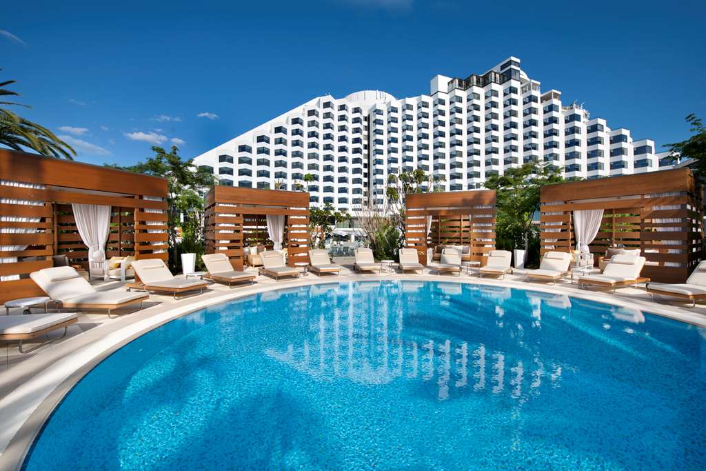 Regans Ford WA Stayed