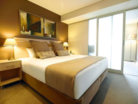 Oaks Embassy - Stays Accommodation 2