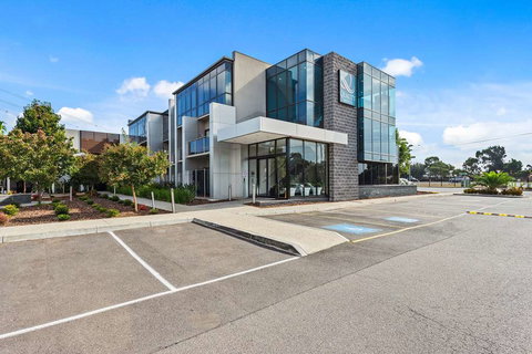 Quality Inn Taylors Lakes Motel - Stays Accommodation 1