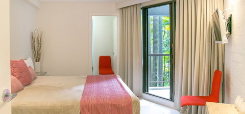 Ocean Breeze Resort - Stays Accommodation 1