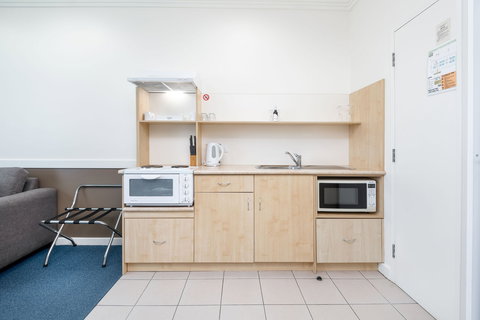 Hawkesbury Race Club Motel - Stays Accommodation 6