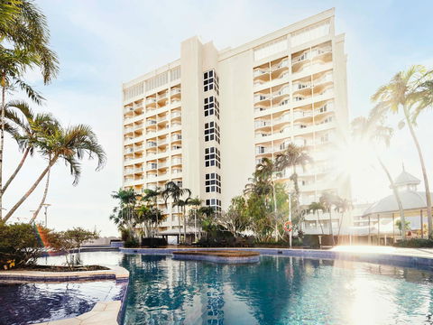 Pullman Cairns International - Stays Accommodation 1
