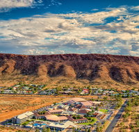 Crowne Plaza Alice Springs Lasseters - Stays Accommodation