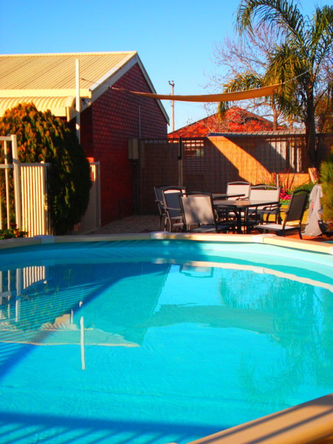 Riverland Motel - Stayed 2