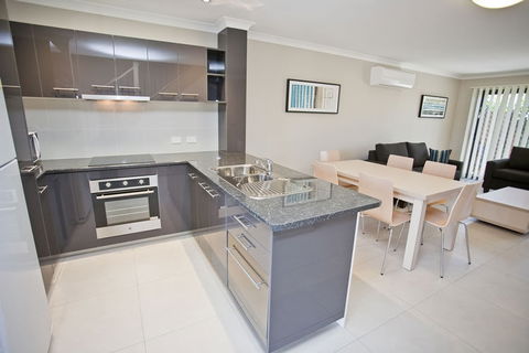 Stonewood Villas - Stays Accommodation 1