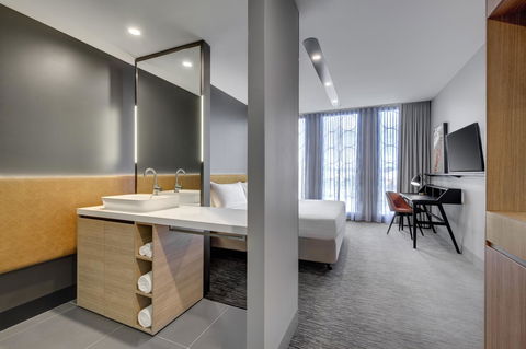 Vibe Hotel Canberra - Stayed 43