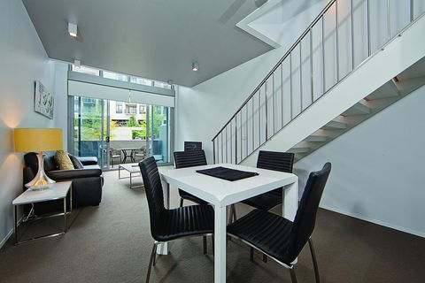 Realm Park 39 Barton ACT - Stayed 21