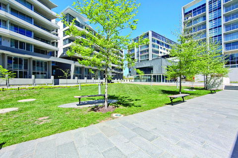 Realm Park 39 Barton ACT - Stayed 23