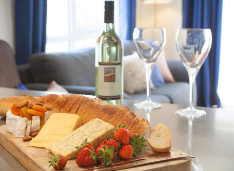 One Of A Kind Apartments - Stayed 17