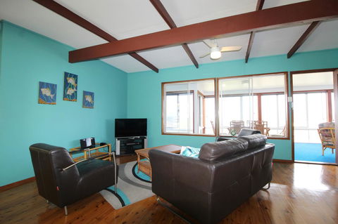 Bally High, 20 Dulconghi Street - Stays Accommodation 14