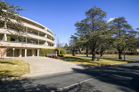 Accommodate Canberra - The Summit - Stays Accommodation 1