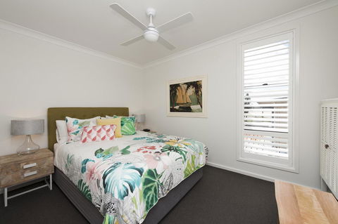 Mollymook Beachfront Penthouse 9 - Stayed 2