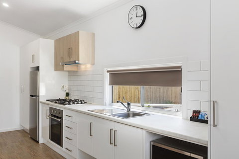 Victor Harbor Holiday Park - Stayed 17