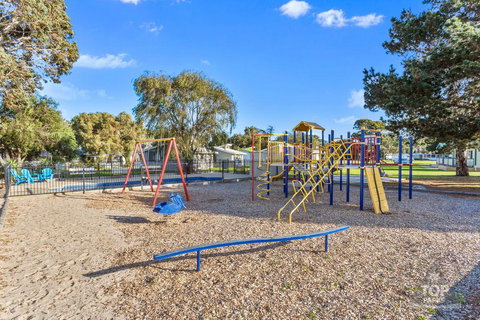 Victor Harbor Holiday Park - Stayed 44