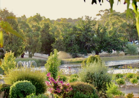 The Lake House Retreat - Stayed 20