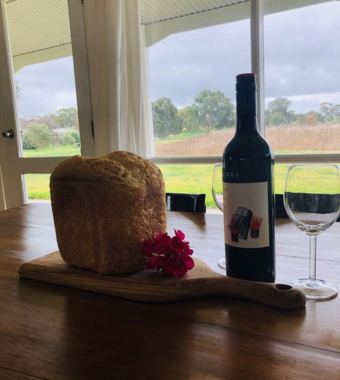 The Lake House Retreat - Stayed 12