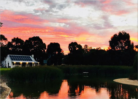 The Lake House Retreat - Stayed 15