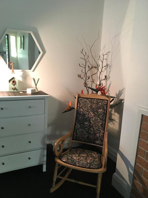 Cowan Street Bungalow - Stays Accommodation 2