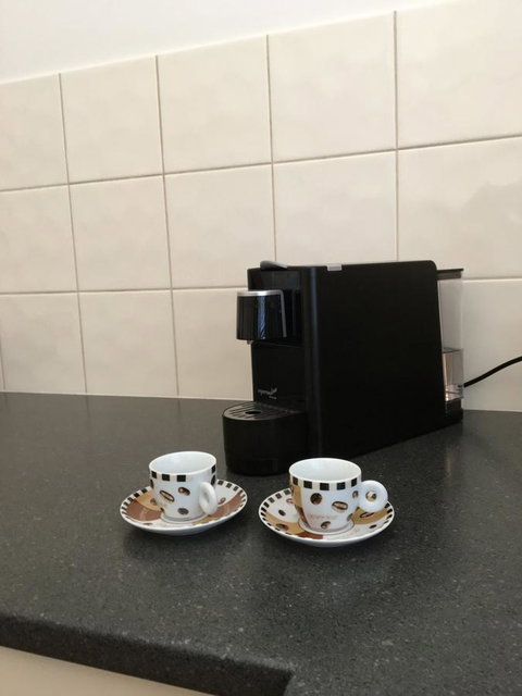 Cowan Street Bungalow - Stays Accommodation 10